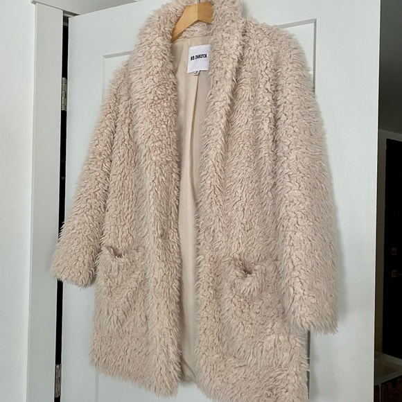 BB Dakota | Fur Mix-a-Lot Wubby Coat - Picture 5 of 8